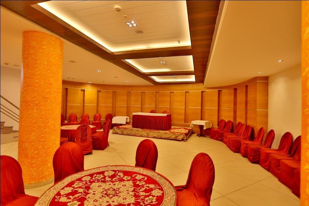 Hotel The Amaris Rishīkesh Zewnętrze zdjęcie