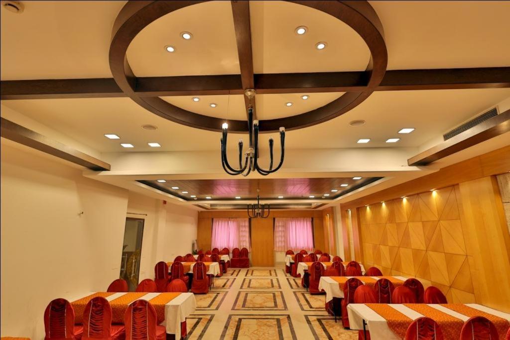 Hotel The Amaris Rishīkesh Zewnętrze zdjęcie