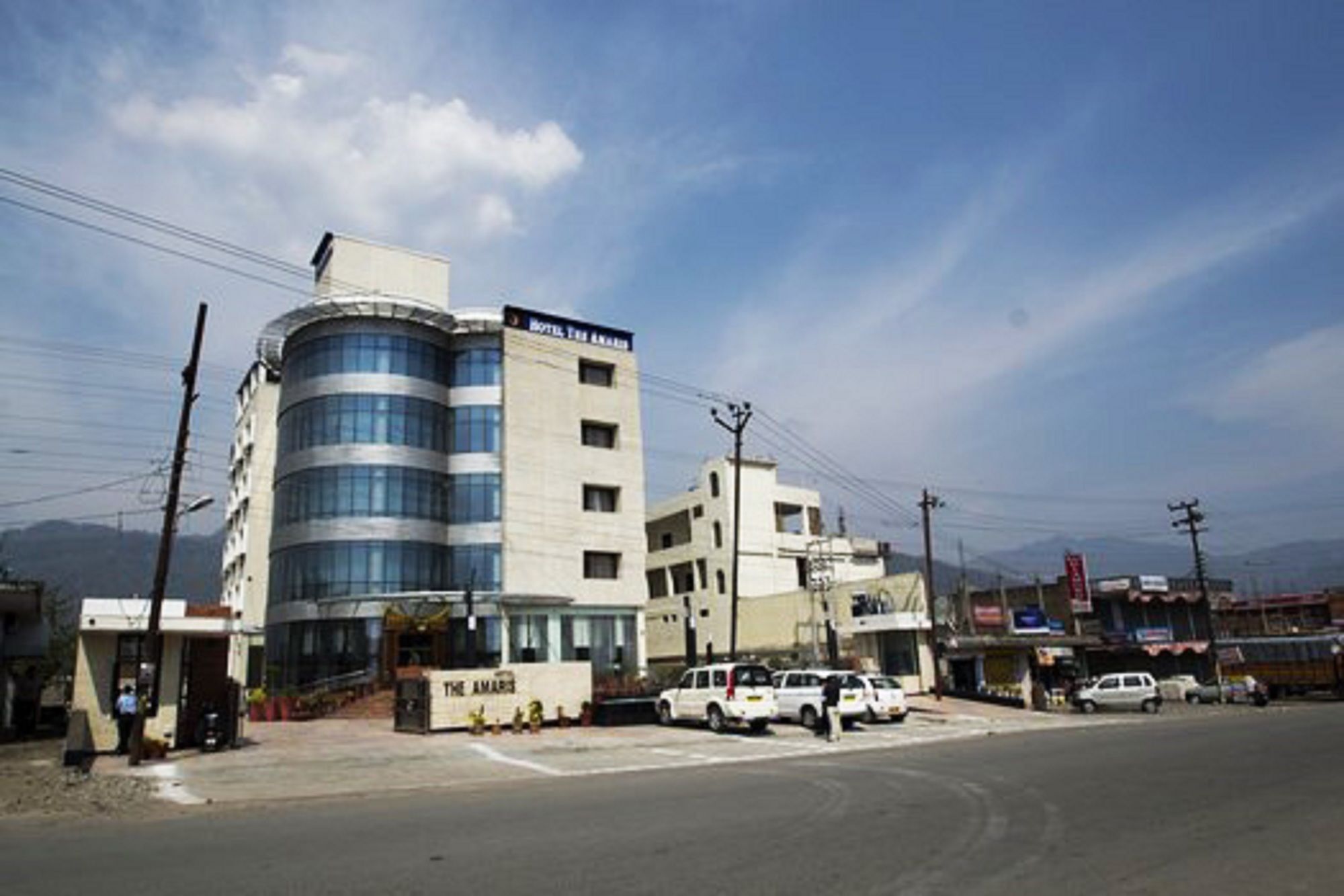 Hotel The Amaris Rishīkesh Zewnętrze zdjęcie